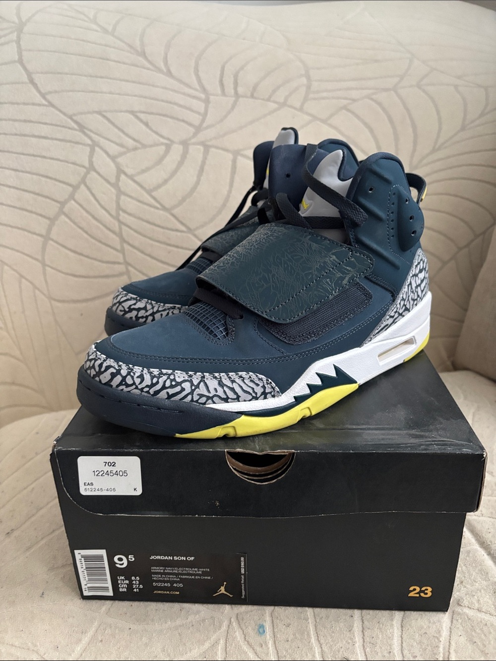 Jordan Men’s Navy Blue, Black & Yellow Sneakers